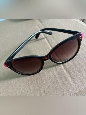 Juicy Couture Tortoise Women's Sunglasses